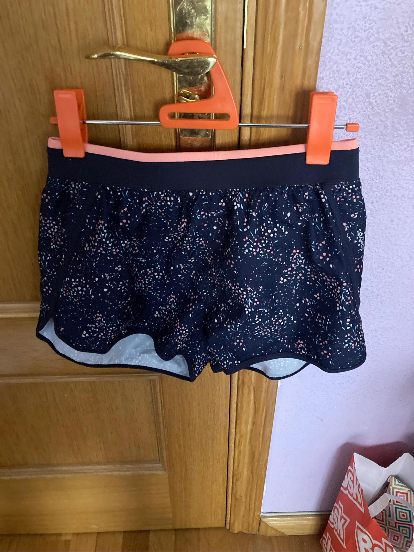 Pantalón corto deportivo